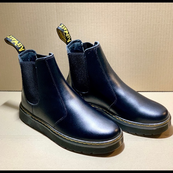 NEW w/o box Dr. Martens black leather ankle boot - Picture 5 of 13